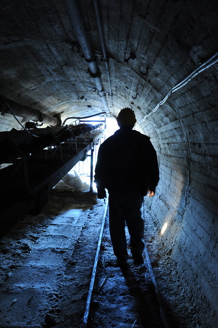 Managing work in confined space