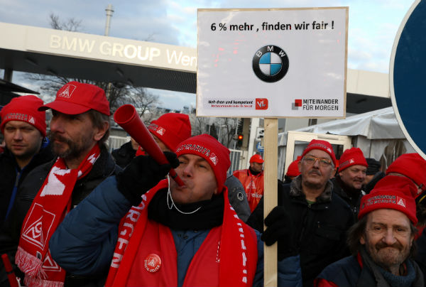 Germany Auto Strike German car production stalled by 24-hour strikes | Canadian HR Reporter